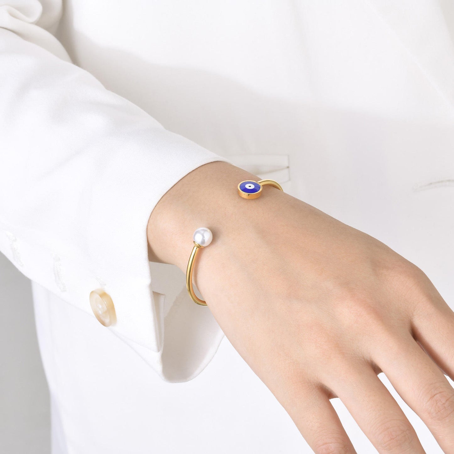 Evil Eye Cuff — Gold